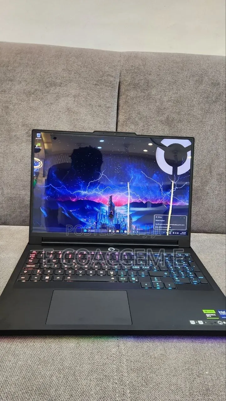 New Laptop Lenovo Legion 5i 32GB Intel Core Ultra 9 SSD 2T