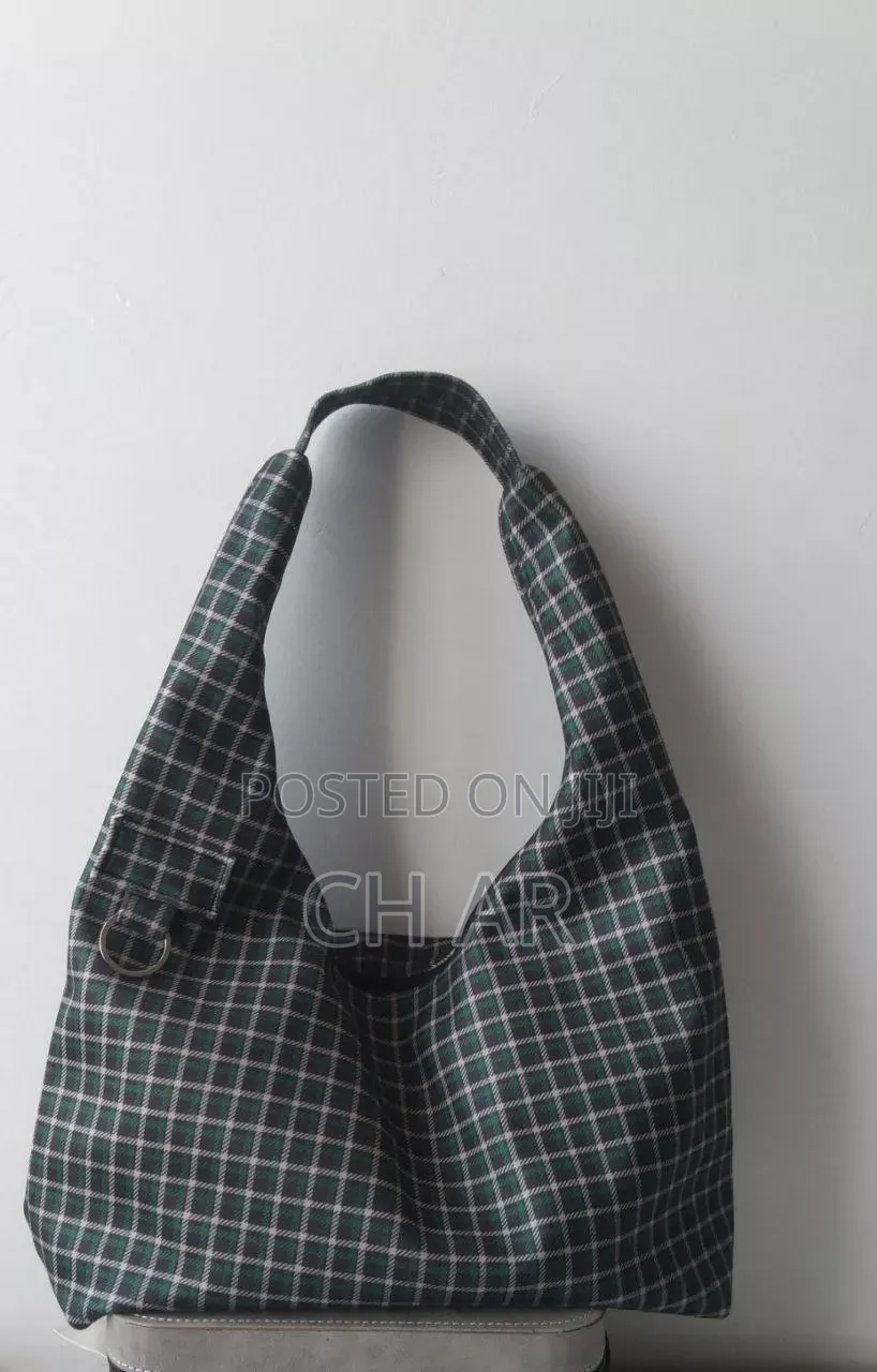 Hobo Shoulder Bags