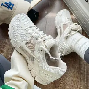 Nike Vomero 5 "Orewood Sail Brown" Sneakers – NEW ARRIVAL