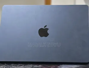 New Laptop Apple MacBook Pro 2022 M2 8GB Apple M2 SSD 256GB