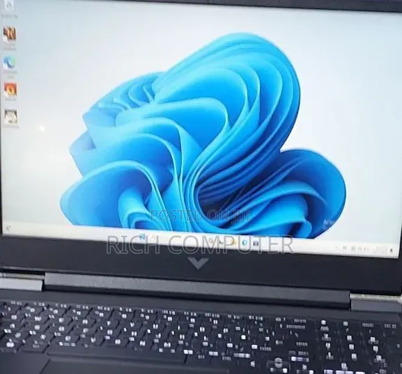 New Laptop HP Victus 16 16GB AMD Ryzen 7 SSD 512GB