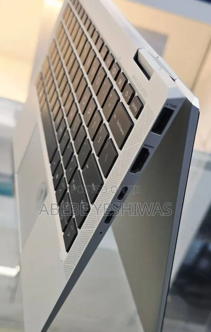 New Laptop HP EliteBook 1040 G8 16GB Intel Core i7 SSD 512GB