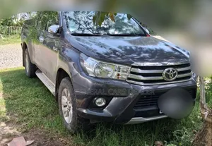 Toyota Hilux 2016