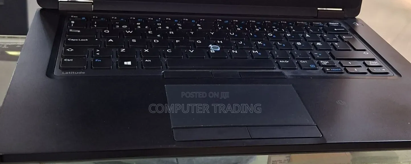 New Laptop Dell Latitude 14 5480 8GB Intel Core i5 SSD 256GB