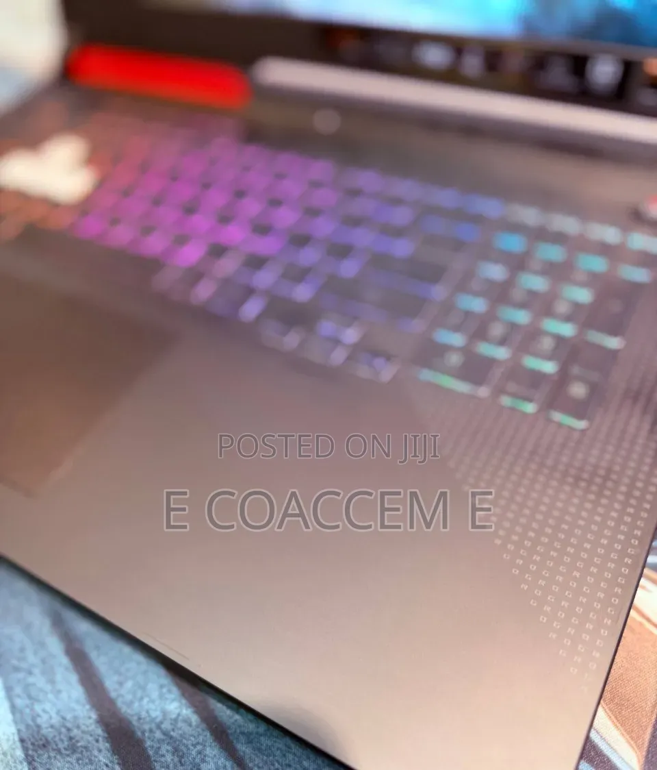 New Laptop Asus ROG Strix G17 16GB AMD Ryzen 9 SSD 1T