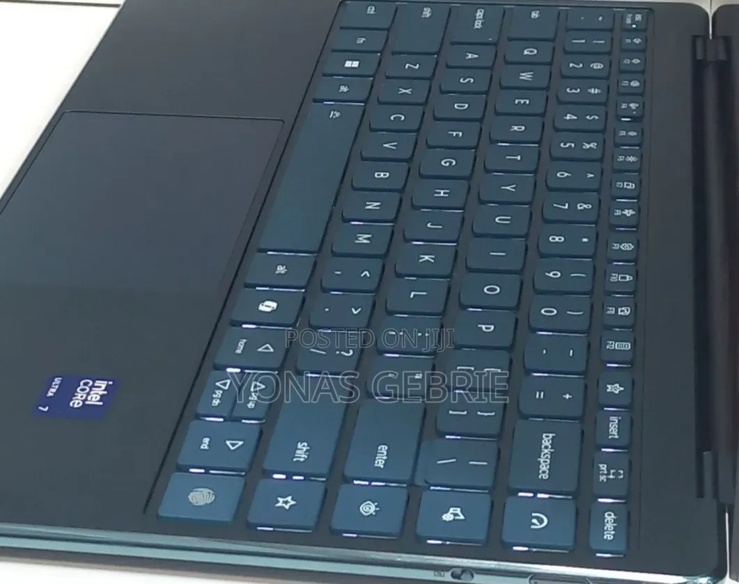 New Laptop Lenovo 16GB Intel Core Ultra 7 SSD 512GB