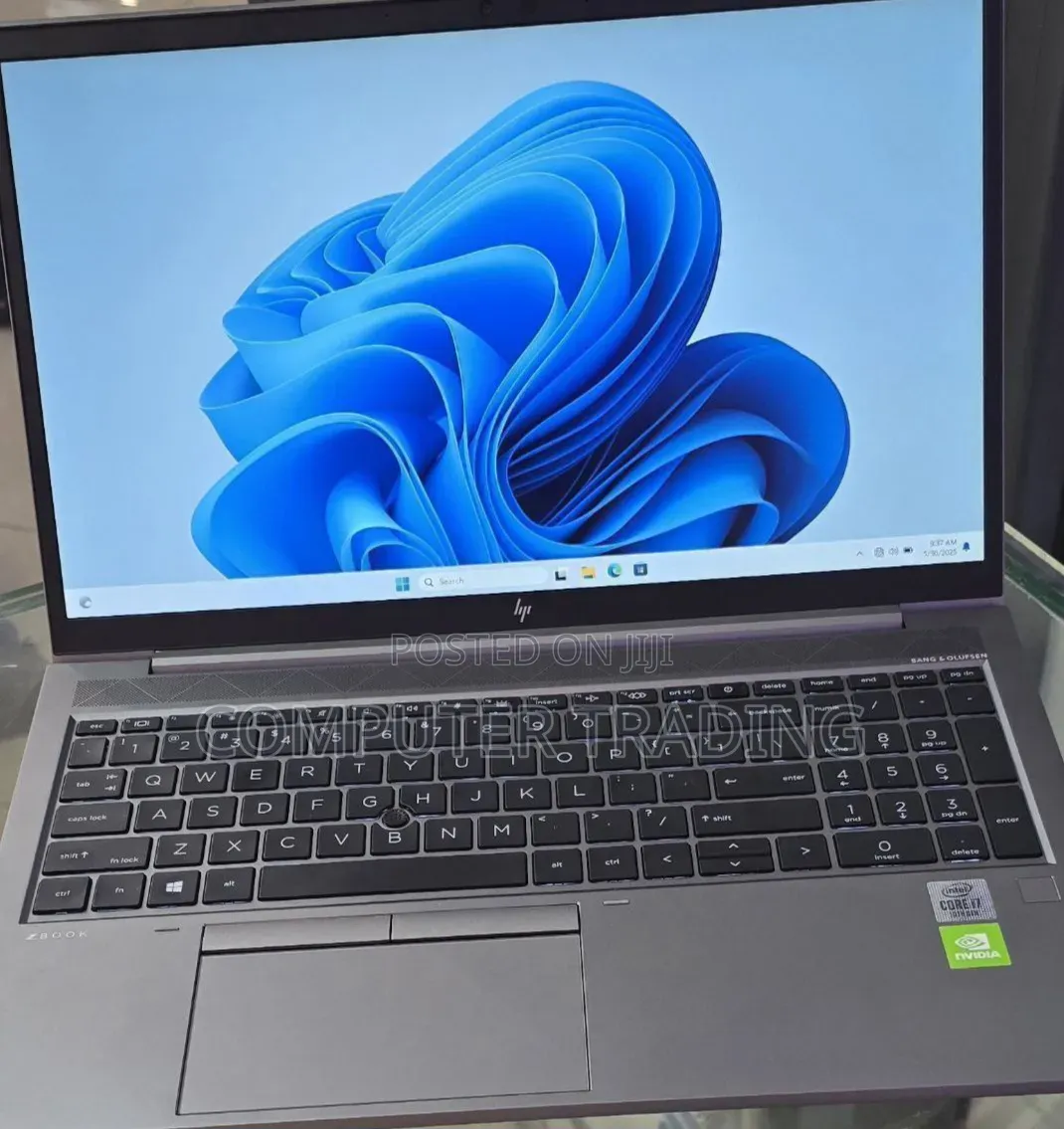 New Laptop HP ZBook Firefly 15 G7 16GB Intel Core i7 SSD 1T