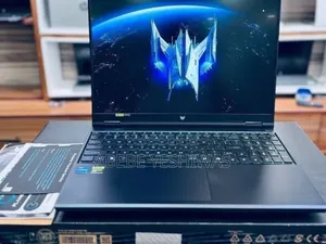 New Laptop Acer Predator Helios 18 PH18-71 16GB Intel Core i9 SSD 1T