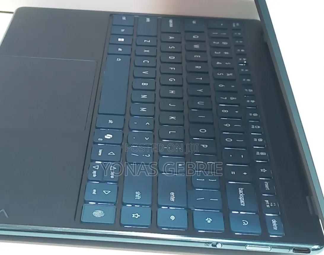 New Laptop Lenovo 32GB Intel Core Ultra 7 SSD 1T