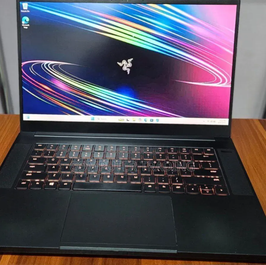 New Laptop Razer Blade 16GB Intel Core i7 SSD 512GB