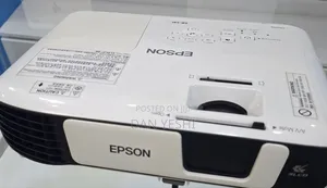 Epson Projector 
 
Model Name: EB-S41
  Has Bag and Remot