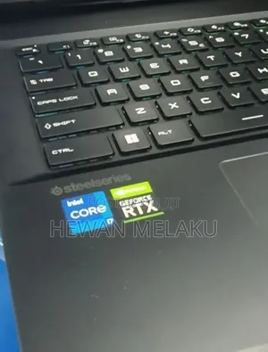 New Laptop MSI GP75 Leopard 16GB Intel Core i7 SSD 512GB