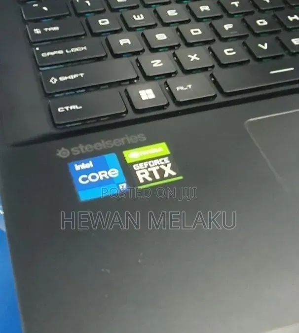 New Laptop MSI GP75 Leopard 16GB Intel Core i7 SSD 512GB