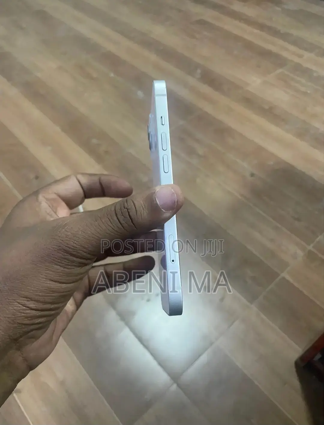Apple iPhone 13 128 GB White