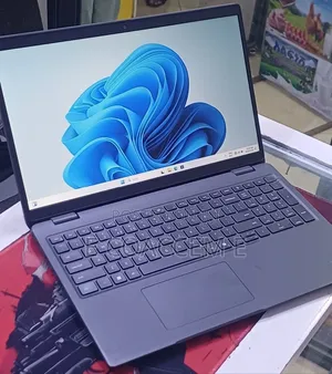 New Laptop Dell Latitude 3550 16GB Intel Core i7 SSD 512GB