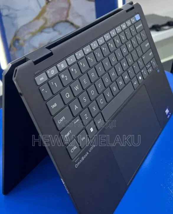 New Laptop HP OmniBook Ultra Flip 14" 32GB Intel Core Ultra 7 SSD 1T