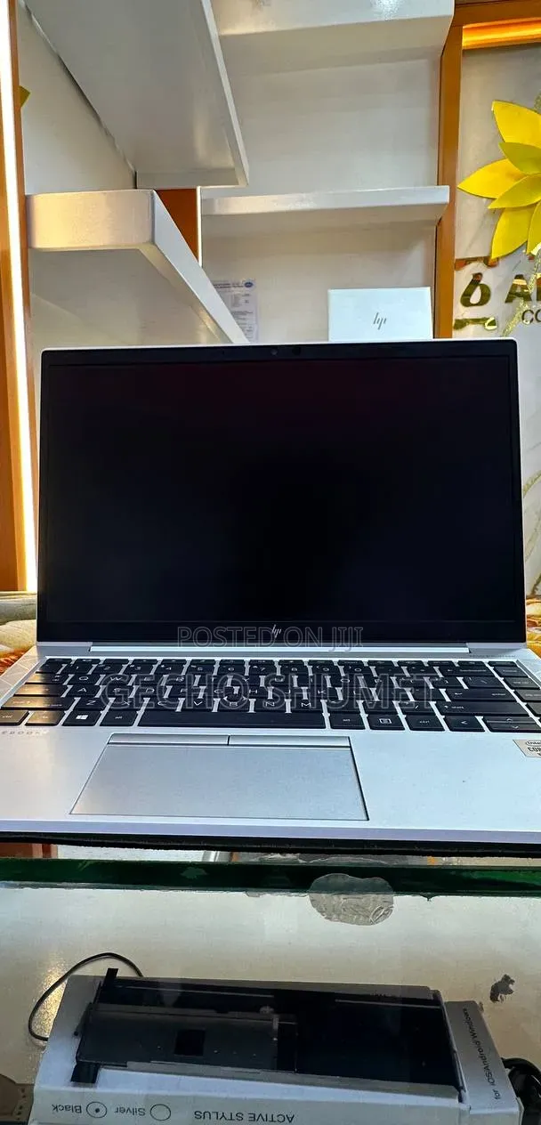 New Laptop HP EliteBook 840 G7 16GB Intel Core i5 SSD 512GB