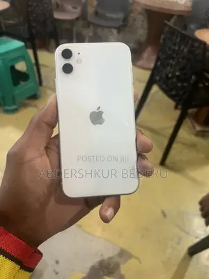 Apple iPhone 11 128 GB White