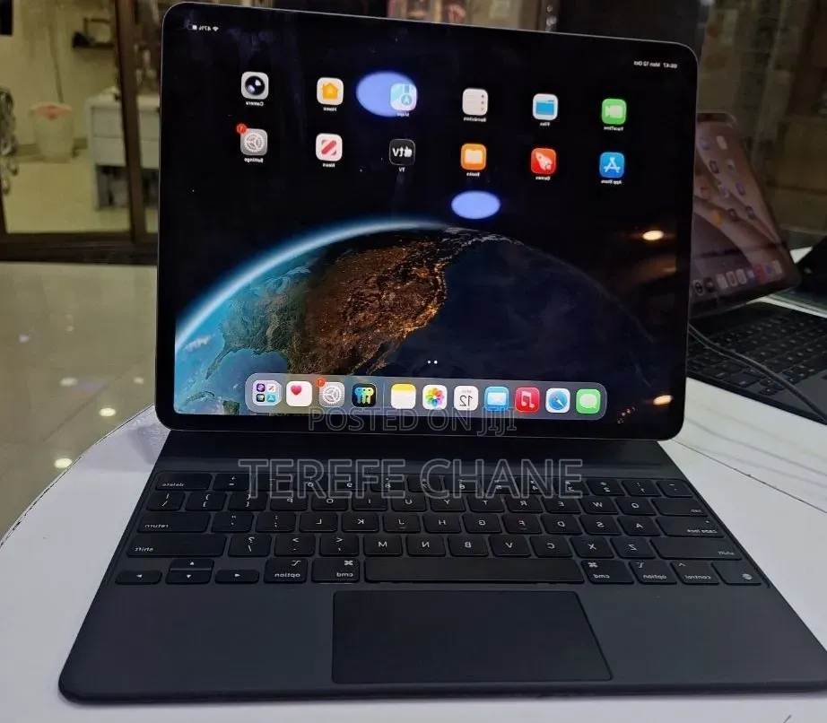 New Apple iPad Pro 12.9 (2021) 256 GB