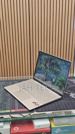 New Laptop HP Pavilion 13 16GB AMD Ryzen 5 SSD 512GB