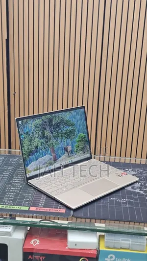 New Laptop HP Pavilion 13 16GB AMD Ryzen 5 SSD 512GB