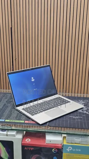 New Laptop HP EliteBook 840 G7 16GB Intel Core i5 SSD 512GB