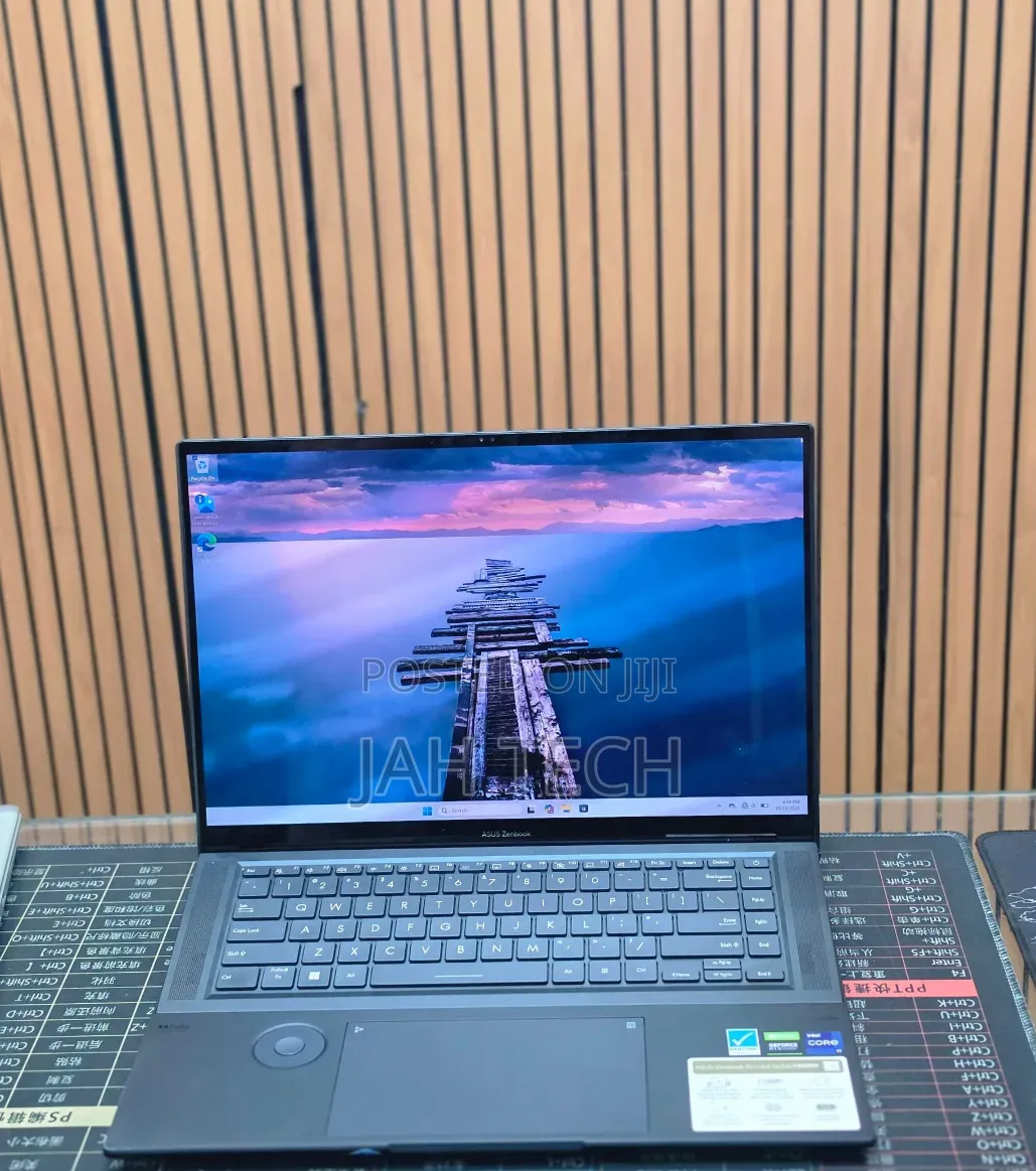 New Laptop Asus Zenbook 15 OLED 32GB Intel Core i9 SSD 1T