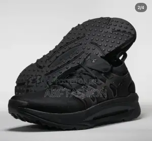 Under Armour Fashion Sneakers – NEW ARRIVAL