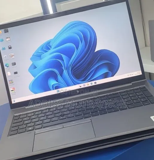 New Laptop HP ZBook Power G7 16GB Intel Core i7 SSD 512GB