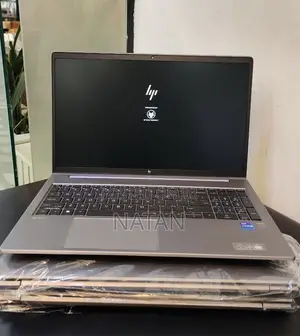 New Laptop HP ZBook Studio G8 16GB Intel Core i7 SSD 512GB