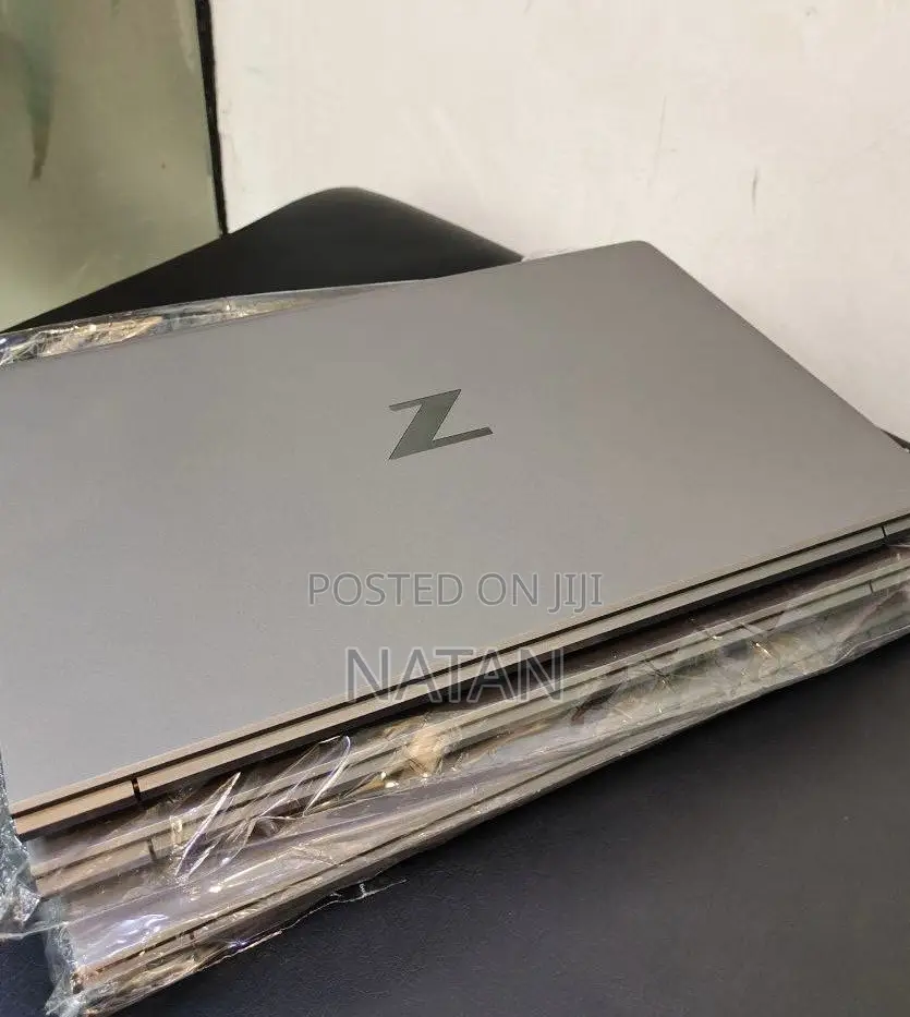 New Laptop HP ZBook Studio G8 16GB Intel Core i7 SSD 512GB