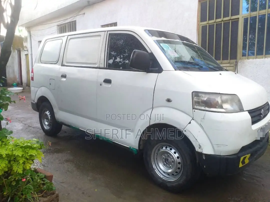 Suzuki APV Minibus 2007 White