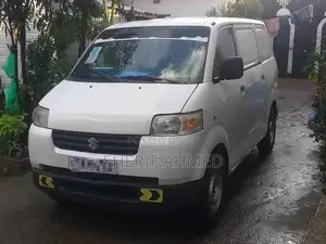 Suzuki APV Minibus 2007 White
