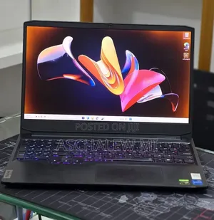 New Laptop Lenovo Ideapad 3 8GB Intel Core i5 SSD 512GB