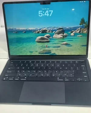 New Laptop Apple MacBook Air 2022 M2 8GB Apple M2 SSD 256GB