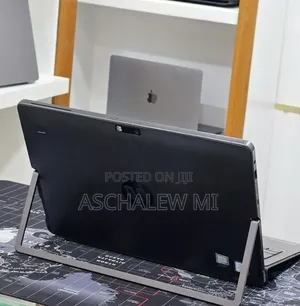 New Laptop HP X2 8GB Intel Core i7 SSD 256GB