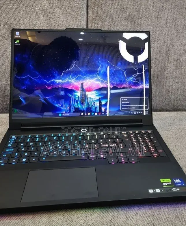 New Laptop Lenovo Legion 5i 32GB Intel Core Ultra 9 SSD 2T