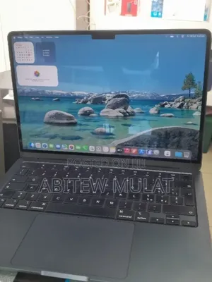 New Laptop Apple MacBook Air 2024 M3 24GB Apple M3 SSD 512GB