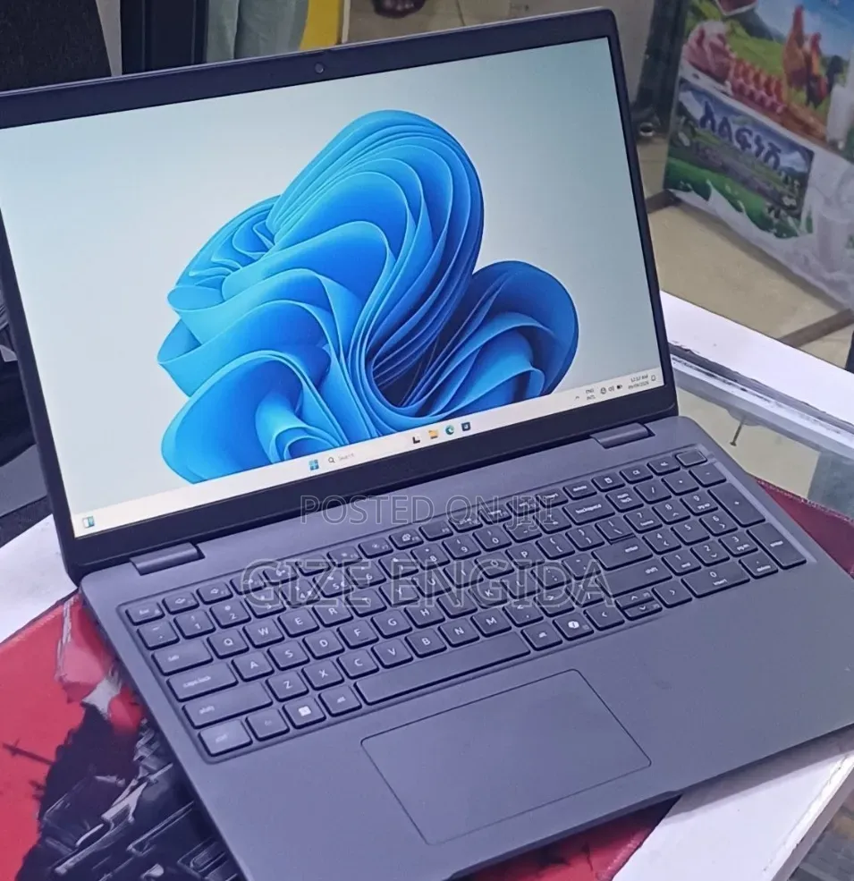 New Laptop Dell Latitude 3550 16GB Intel Core i7 SSD 512GB
