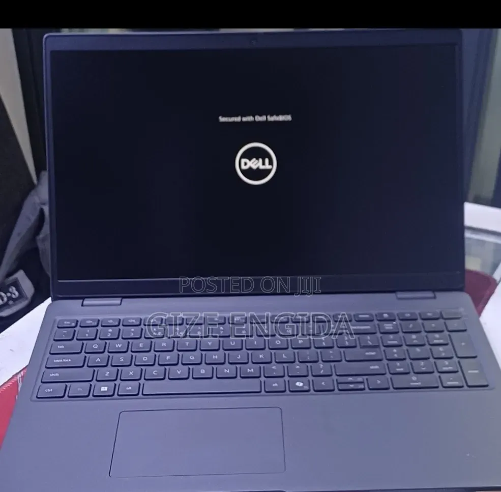 New Laptop Dell Latitude 3550 16GB Intel Core i7 SSD 512GB