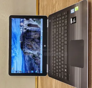 New Laptop HP Pavilion 15 8GB Intel Core i5 SSD 256GB