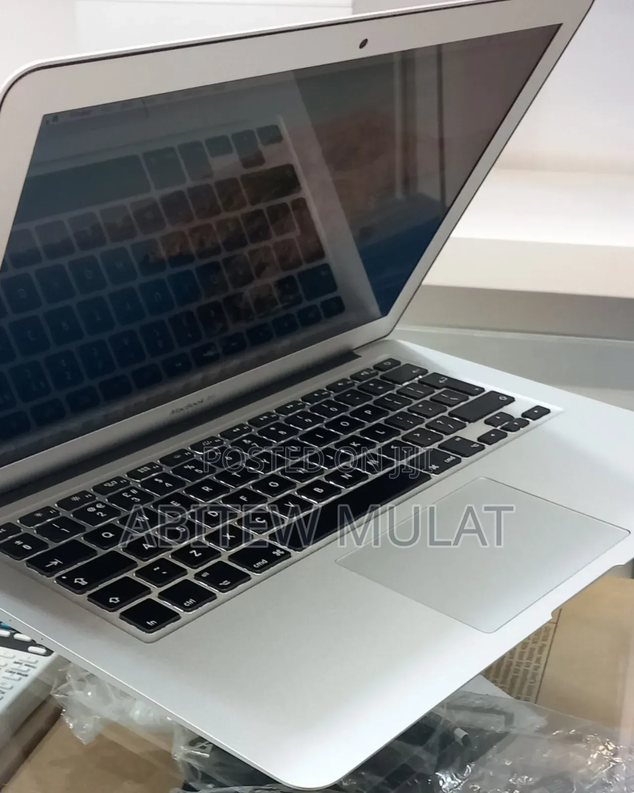 New Laptop Apple MacBook Air 2017 8GB Intel Core i5 SSD 128GB