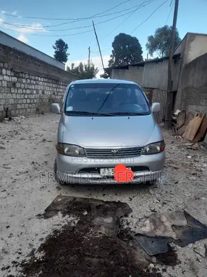Toyota Grand HiAce 2002 Silver