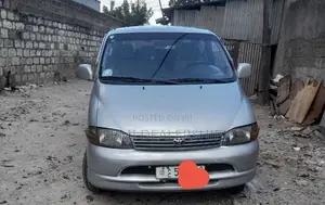 Toyota Grand HiAce 2002 Silver