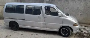Toyota Grand HiAce 2002 Silver