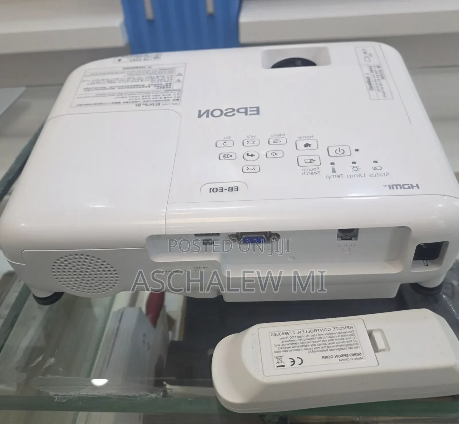 Epson Projector 
Model Name: EB-E01 
Hardware
