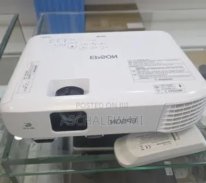 Epson Projector 
Model Name: EB-E01 
Hardware