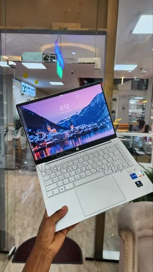 New Laptop HP Pavilion 14 16GB Intel Core i7 SSD 512GB