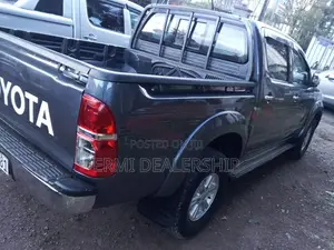 Toyota Hilux 2.5 D-4D Double Cab 2008 Gray
