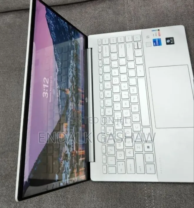 New Laptop HP Pavilion 14 16GB Intel Core i7 SSD 512GB